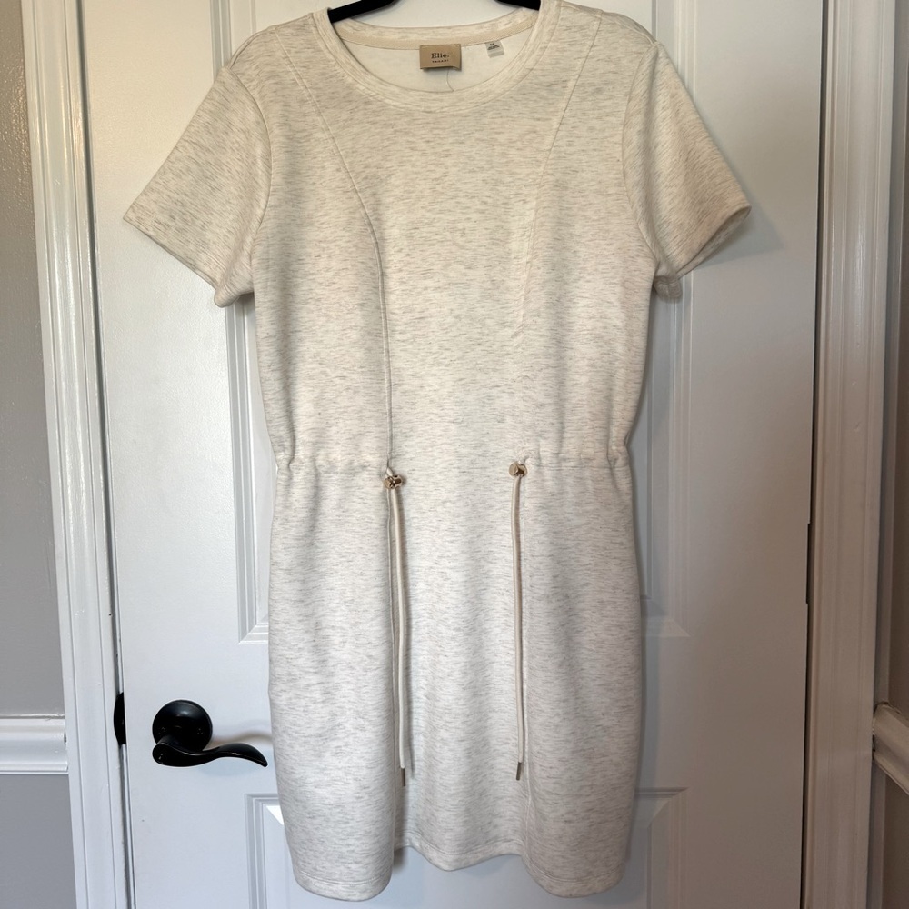 NWT Elie by TAHARI Ivory Mark Short Sleeve Small Dress